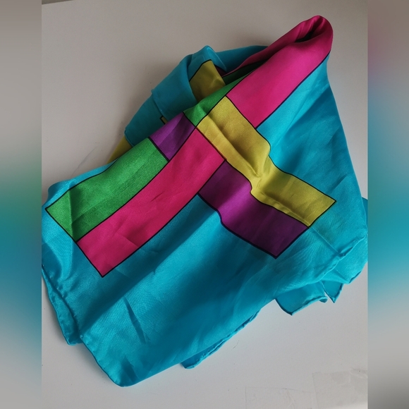 BILL BLASS Silk Scarf - Picture 2 of 4